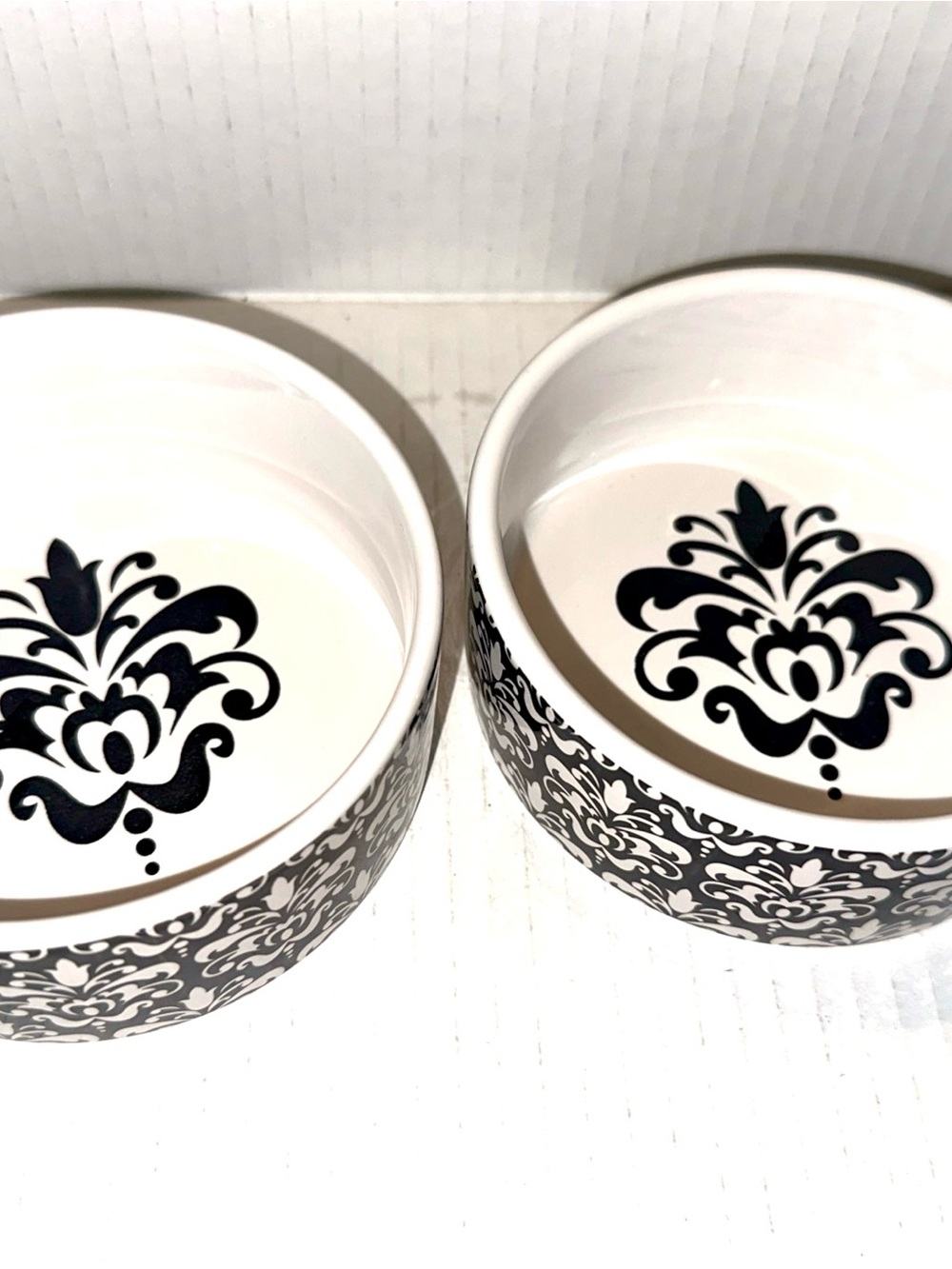 Room Creative Chateaux Set of Two White Pet Ceramic Bowls with Black Damask